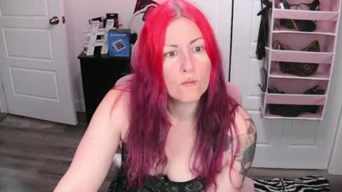 Genny Rock   and  online show from 06/07/26, 01:15