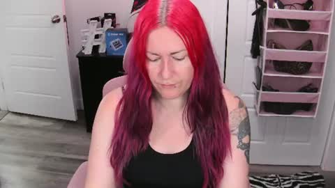 Genny Rock   and  online show from 06/09/26, 12:50