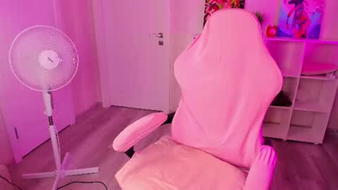 gentlesine online show from 06/12/26, 01:59
