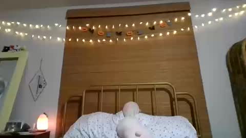 genzfucktoy online show from 10/18/25, 05:32