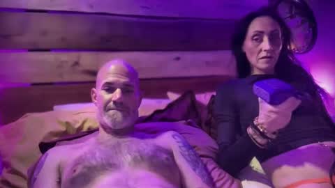 Snapshot of geomae chatting on 10/04/25, 04:43 geomae online show from 10/04/25, 04:43