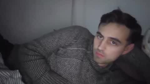 georg0300 online show from 12/21/25, 02:02