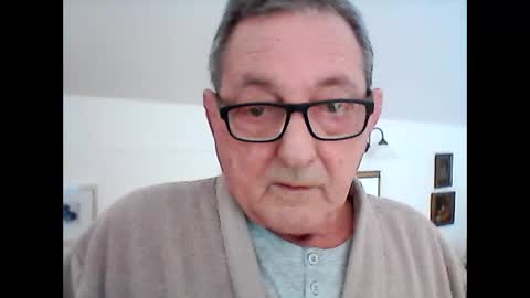 Snapshot of georg1412 chatting on 02/12/25, 01:06 georg1412 online show from 02/12/25, 01:06