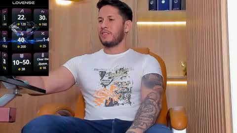 Snapshot of george_diesell_ chatting on 11/15/25, 09:11 George online show from 11/15/25, 09:11