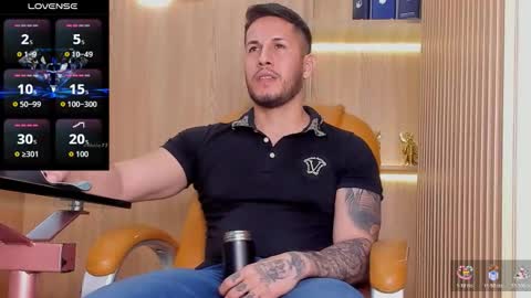 Snapshot of george_diesell_ chatting on 11/29/25, 09:18 George online show from 11/29/25, 09:18