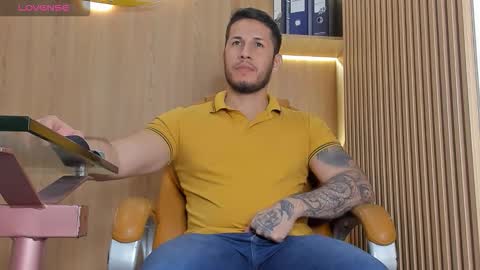 Snapshot of george_diesell_ chatting on 12/13/25, 09:20 George online show from 12/13/25, 09:20