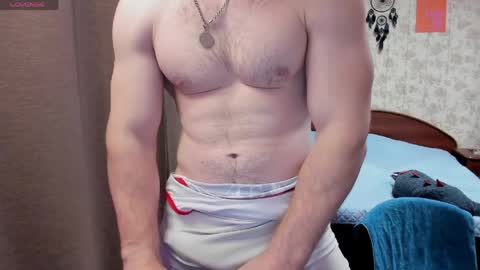 George lush is active online show from 05/15/26, 04:30