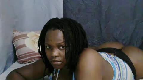 georgeous_kimberly online show from 10/03/25, 03:20