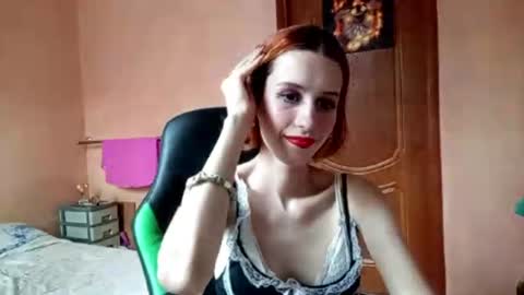 Ellie online show from 06/16/26, 03:36