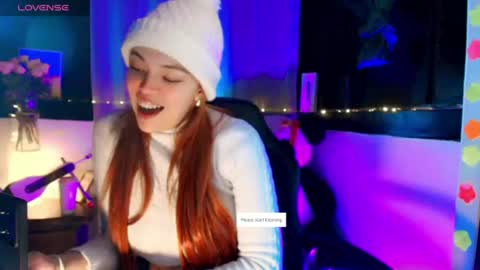 georgina_moschino online show from 06/12/26, 03:38