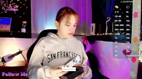 Snapshot of georgina_moschino chatting on 07/15/26, 05:12 georgina_moschino online show from 07/15/26, 05:12
