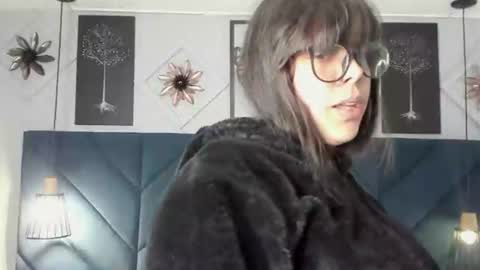 Georgina  online show from 06/12/26, 10:47
