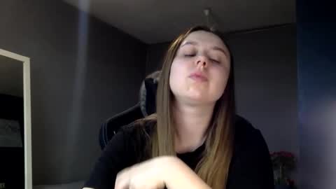 georginagina online show from 11/26/25, 02:51