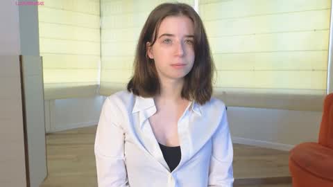 Snapshot of georginatrue chatting on 09/19/25, 03:08 My name is Kelly online show from 09/19/25, 03:08