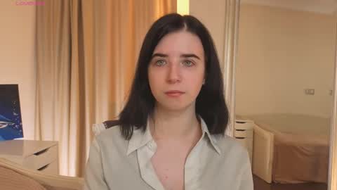 Snapshot of georginatrue chatting on 10/27/25, 03:21 My name is Kelly online show from 10/27/25, 03:21