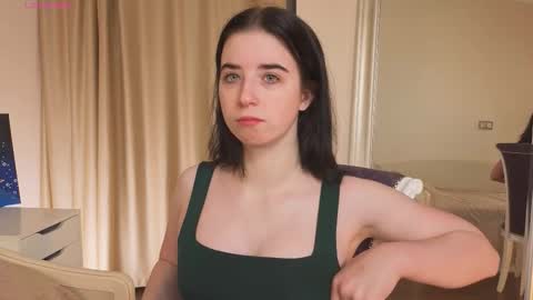 Snapshot of georginatrue chatting on 11/05/25, 03:17 My name is Kelly online show from 11/05/25, 03:17