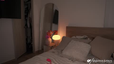 Snapshot of germaine_jones chatting on 10/11/25, 03:06 germaine_jones online show from 10/11/25, 03:06