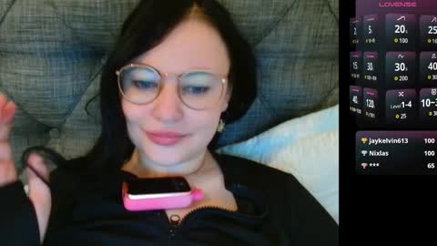 Eva online show from 12/27/24, 11:06