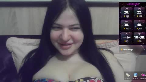 Snapshot of german_eva chatting on 12/15/25, 06:12 Eva online show from 12/15/25, 06:12