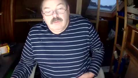 Snapshot of germany_50 chatting on 01/10/25, 07:04 germany_50 online show from 01/10/25, 07:04