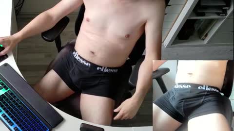 Snapshot of germinator33 chatting on 10/11/25, 12:04 germinator33 online show from 10/11/25, 12:04