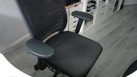 Snapshot of germinator33 chatting on 11/09/25, 11:08 germinator33 online show from 11/09/25, 11:08