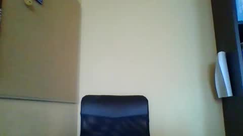 Snapshot of gerrylaylol chatting on 09/24/25, 07:01 gerrylaylol online show from 09/24/25, 07:01