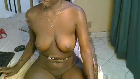 Snapshot of gesh_d chatting on 10/24/25, 12:52 gesh_d online show from 10/24/25, 12:52