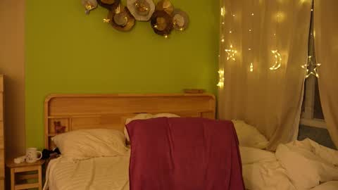 Anna online show from 09/13/25, 01:00