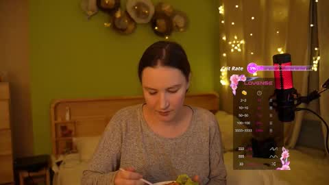 Anna online show from 09/18/25, 12:51