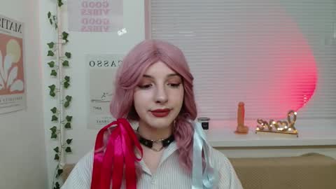 Snapshot of gf_yup chatting on 01/17/25, 12:42 Alexa online show from 01/17/25, 12:42
