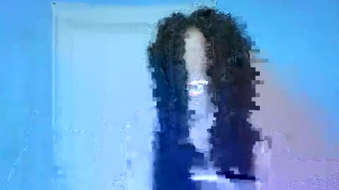Snapshot of gggloria chatting on 12/19/25, 07:10 gggloria online show from 12/19/25, 07:10