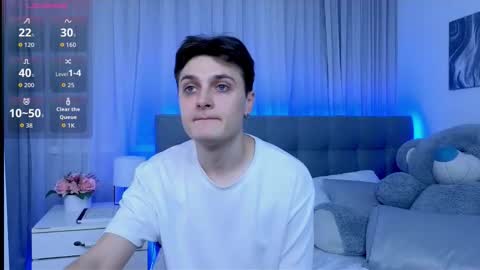 Snapshot of ggimperator chatting on 11/28/25, 07:05 Alex online show from 11/28/25, 07:05