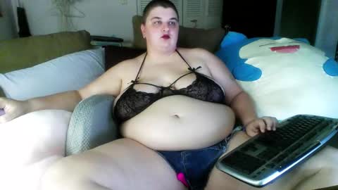 Snapshot of ghostrideaway chatting on 02/19/26, 10:39 Vakmu online show from 02/19/26, 10:39