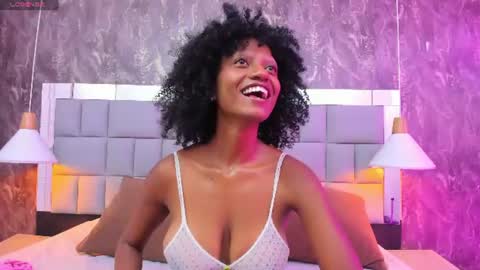 gia_bell online show from 06/22/26, 01:08