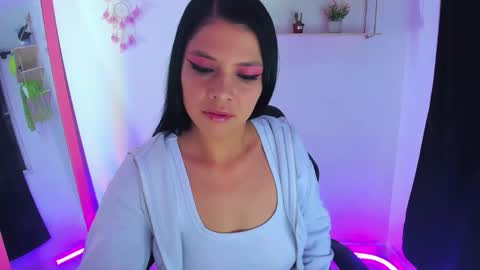 giaaaa   online show from 02/24/26, 11:36