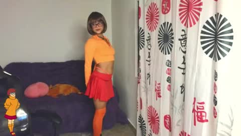 Snapshot of gia_flame chatting on 10/30/25, 04:14 gia_flame online show from 10/30/25, 04:14