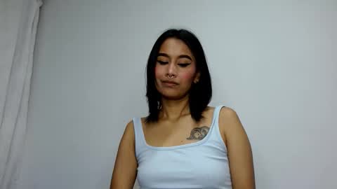 Snapshot of gia_lee10 chatting on 09/28/25, 03:01 Gia Lee online show from 09/28/25, 03:01