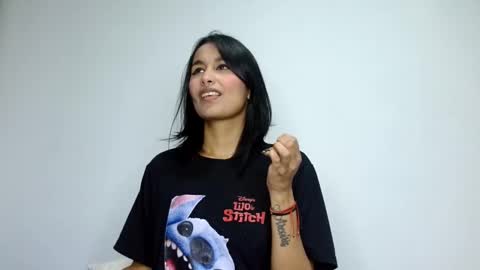 Snapshot of gia_lee10 chatting on 10/01/25, 02:39 Gia Lee online show from 10/01/25, 02:39