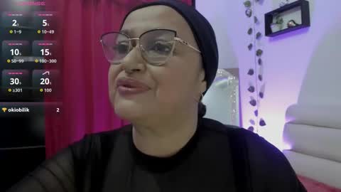 Snapshot of gia_nahomi chatting on 09/19/25, 11:05 nahomi online show from 09/19/25, 11:05