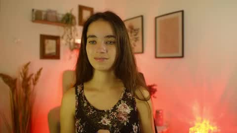 Gia Paige18 online show from 09/10/25, 08:14