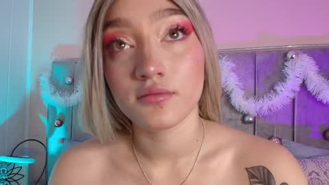 Gia online show from 12/21/24, 11:55