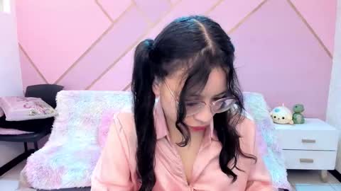 Snapshot of giaa_rossi chatting on 11/16/25, 01:06 giaa rossi online show from 11/16/25, 01:06