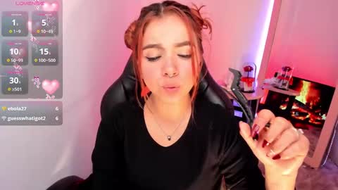 Snapshot of giabrook chatting on 01/09/25, 06:47 Gia online show from 01/09/25, 06:47