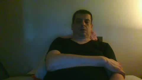 Snapshot of giaco1982 chatting on 02/04/25, 02:21 samuel online show from 02/04/25, 02:21