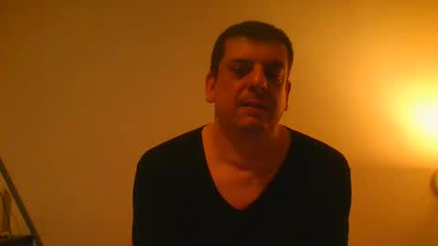 Snapshot of giaco1982 chatting on 02/05/25, 02:08 samuel online show from 02/05/25, 02:08