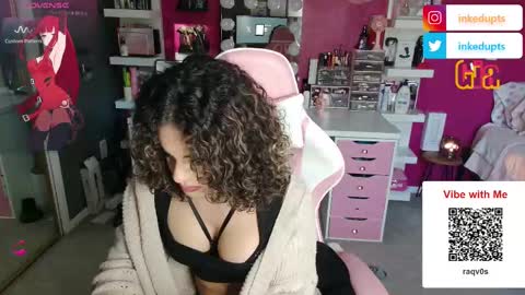 Gia Dior  online show from 11/04/25, 08:30