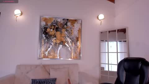 Snapshot of giaferrera_ chatting on 12/19/25, 07:10 Gia Ferrera online show from 12/19/25, 07:10