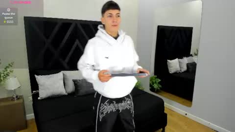 GIAN online show from 07/22/26, 11:13