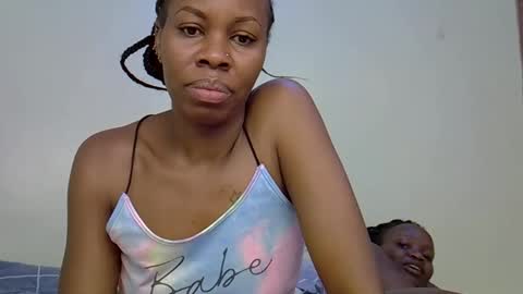 Snapshot of gianna_012 chatting on 10/13/25, 11:54 ENNY online show from 10/13/25, 11:54